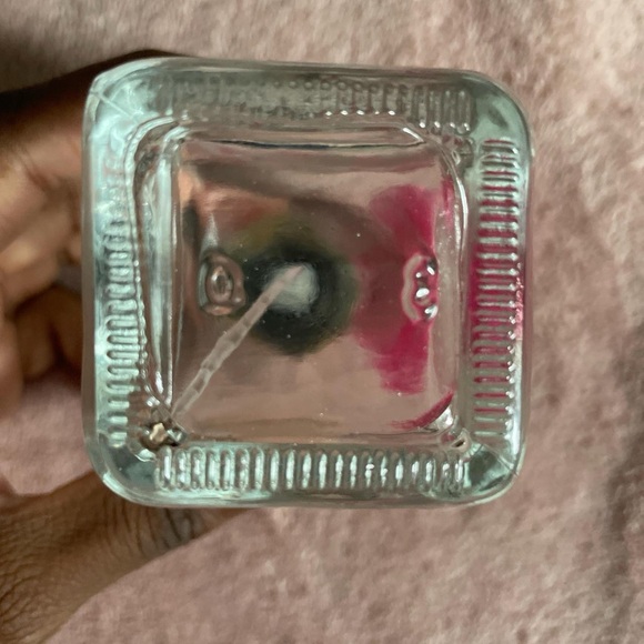 EMPTY Victoria's Secret Vanilla Pearl Perfume with Pink Accent - Picture 6 of 6